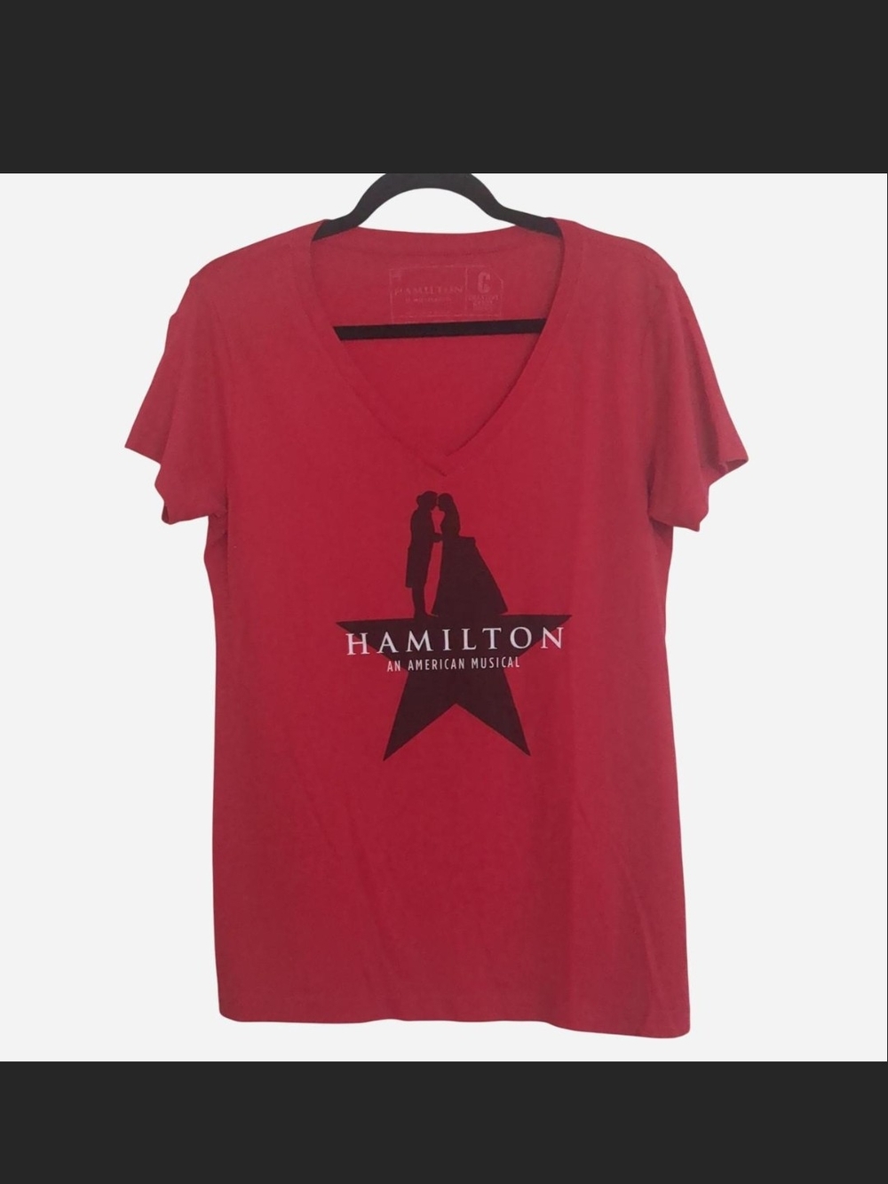 🌟 RARE Hamilton Musical Bloomingdale’s Collab Red V-Neck Graphic Tee Size XL